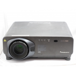 Panasonic PT-D7700U